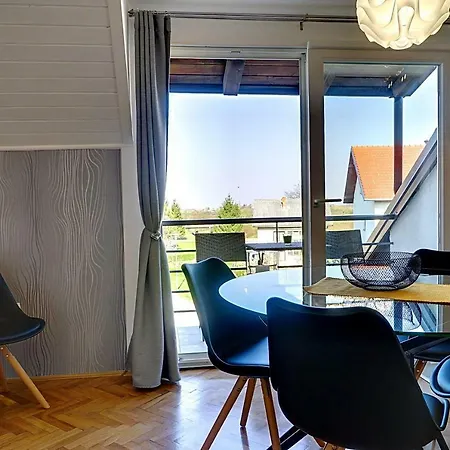 Apartman Studio Sonas 3 With Free Private Parking Karlovac Buitenkant foto
