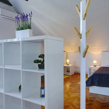 Apartman Studio Sonas 3 With Free Private Parking Karlovac Buitenkant foto